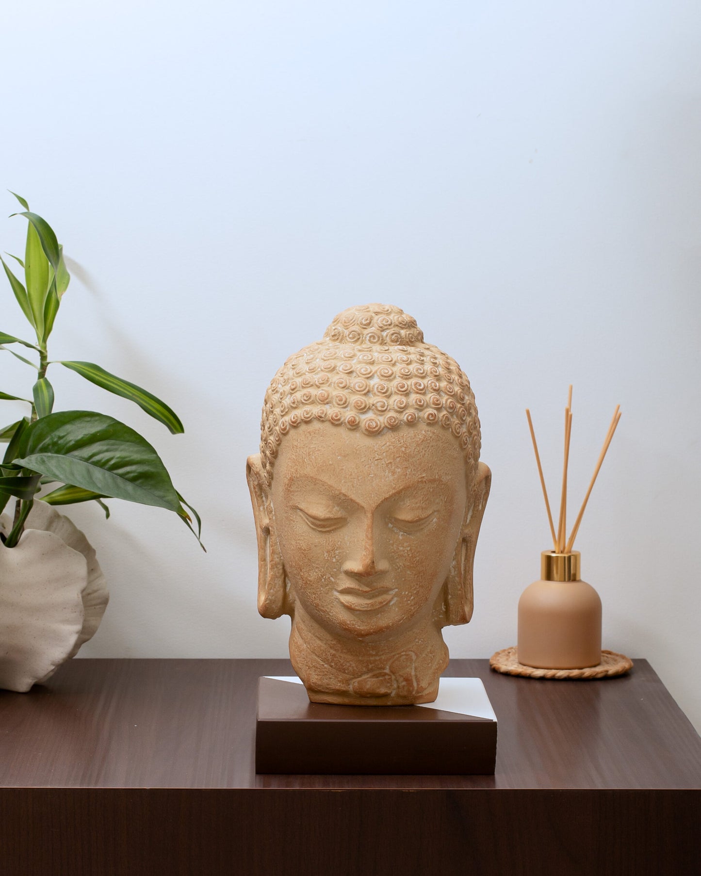 Buddha – Sand Pedestal Sculpture
