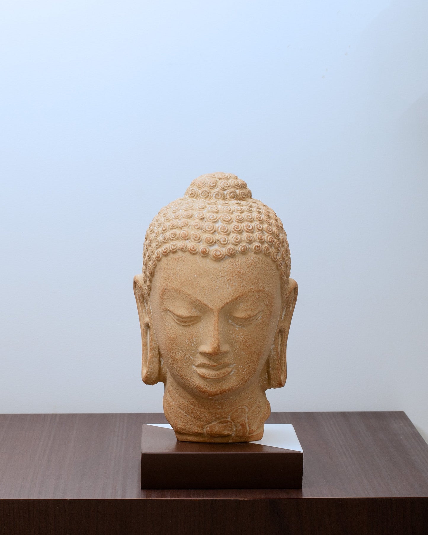 Buddha – Sand Pedestal Sculpture
