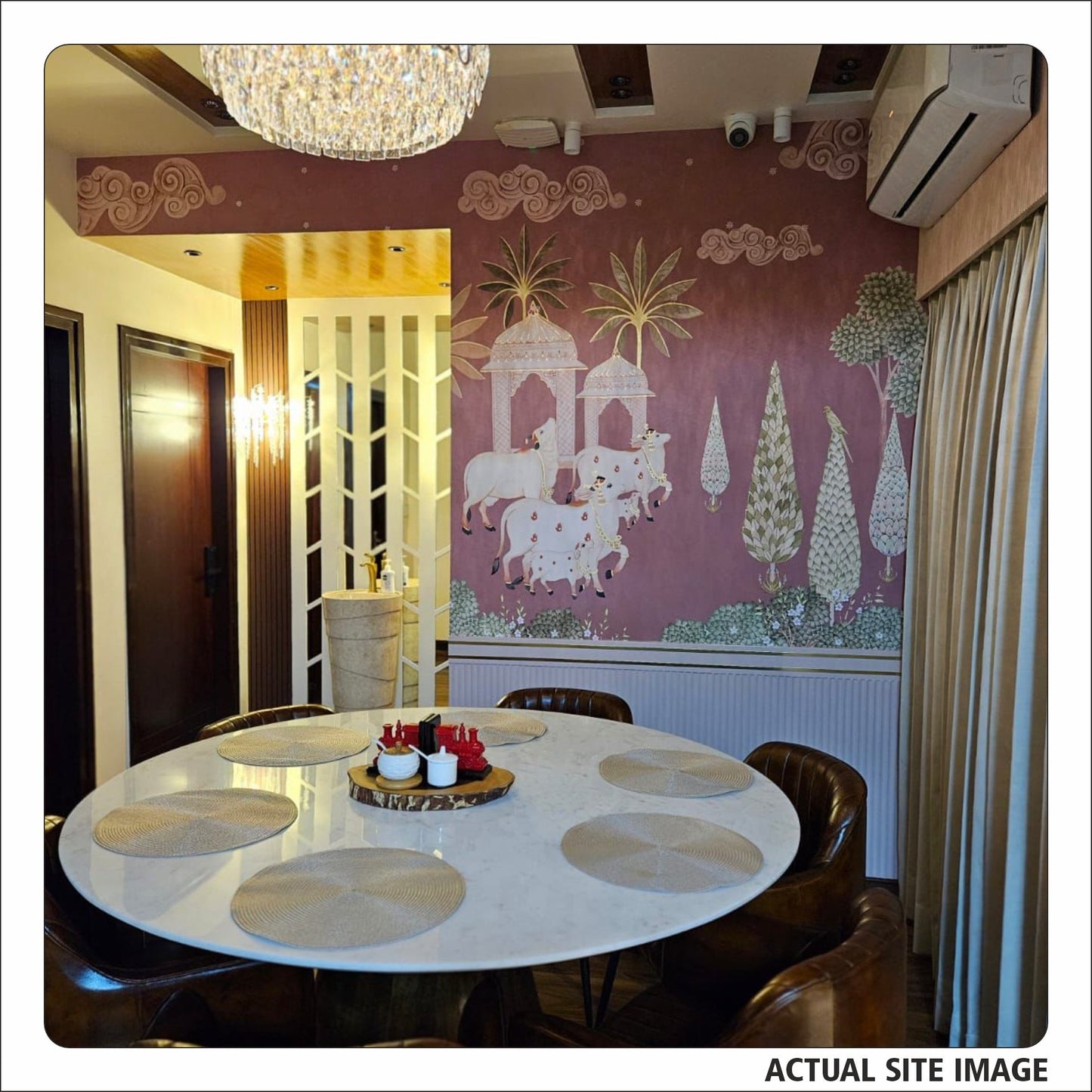 Classy Walk | Pichwai and Architecture | My Space of Joy