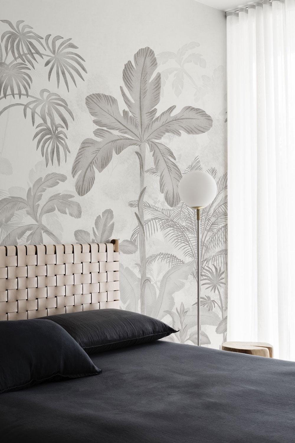 Palm Tree | Soft Tropical Wallpaper