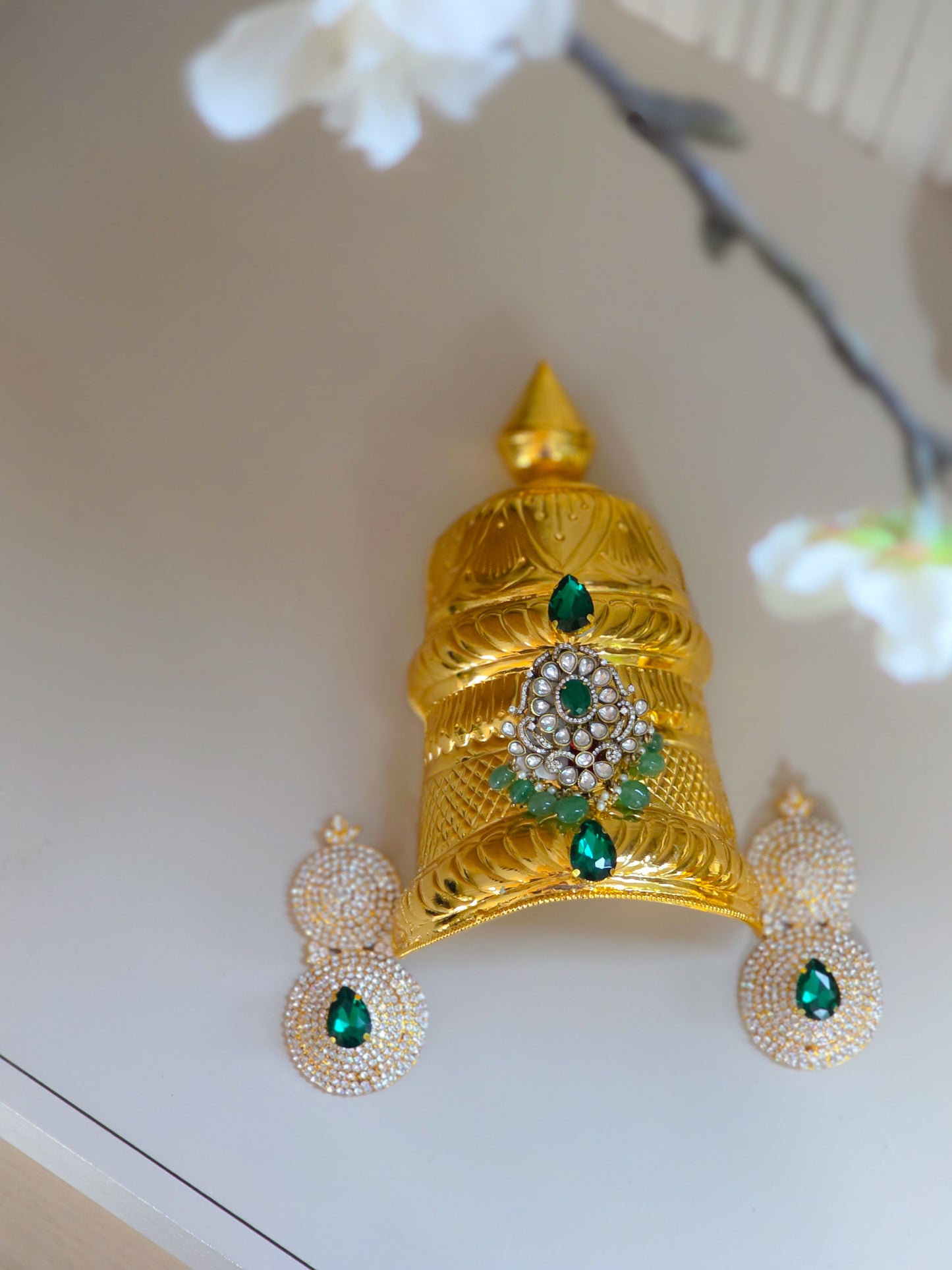 Swarna Marakatham - Ratna Bindu Collection