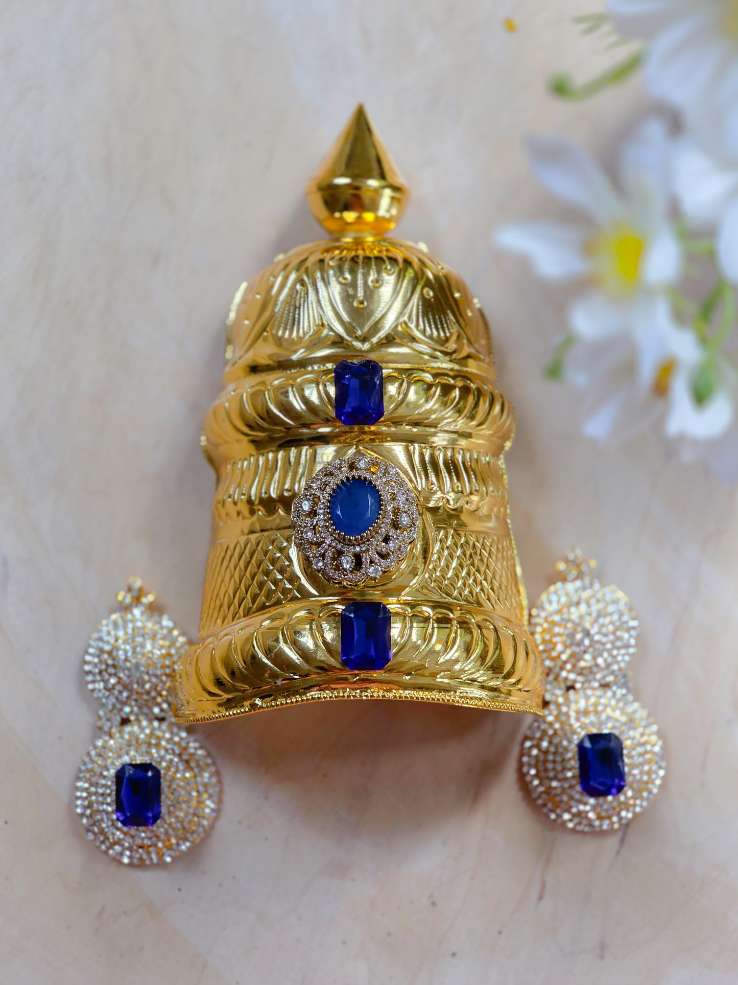 Swarna Neelam - Ratna Bindu Collection