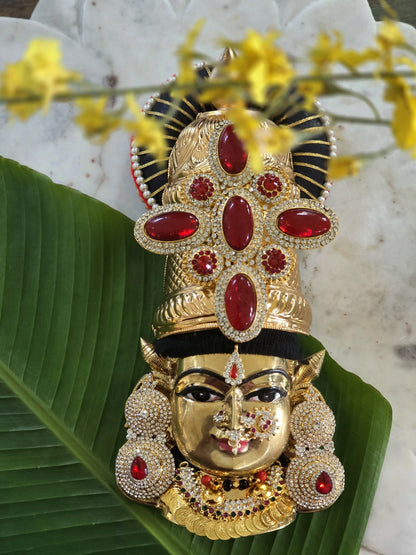 Karna pathaka Kireetam