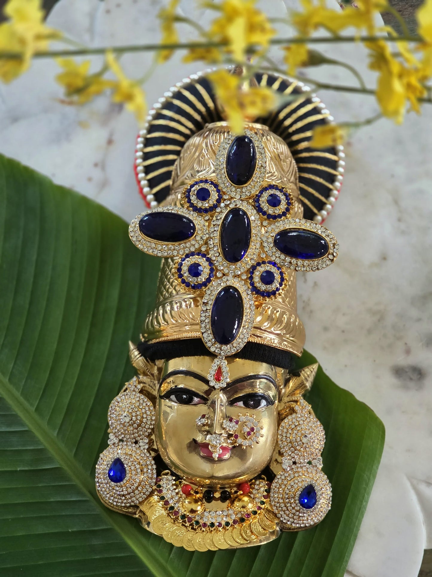 Karna pathaka Kireetam