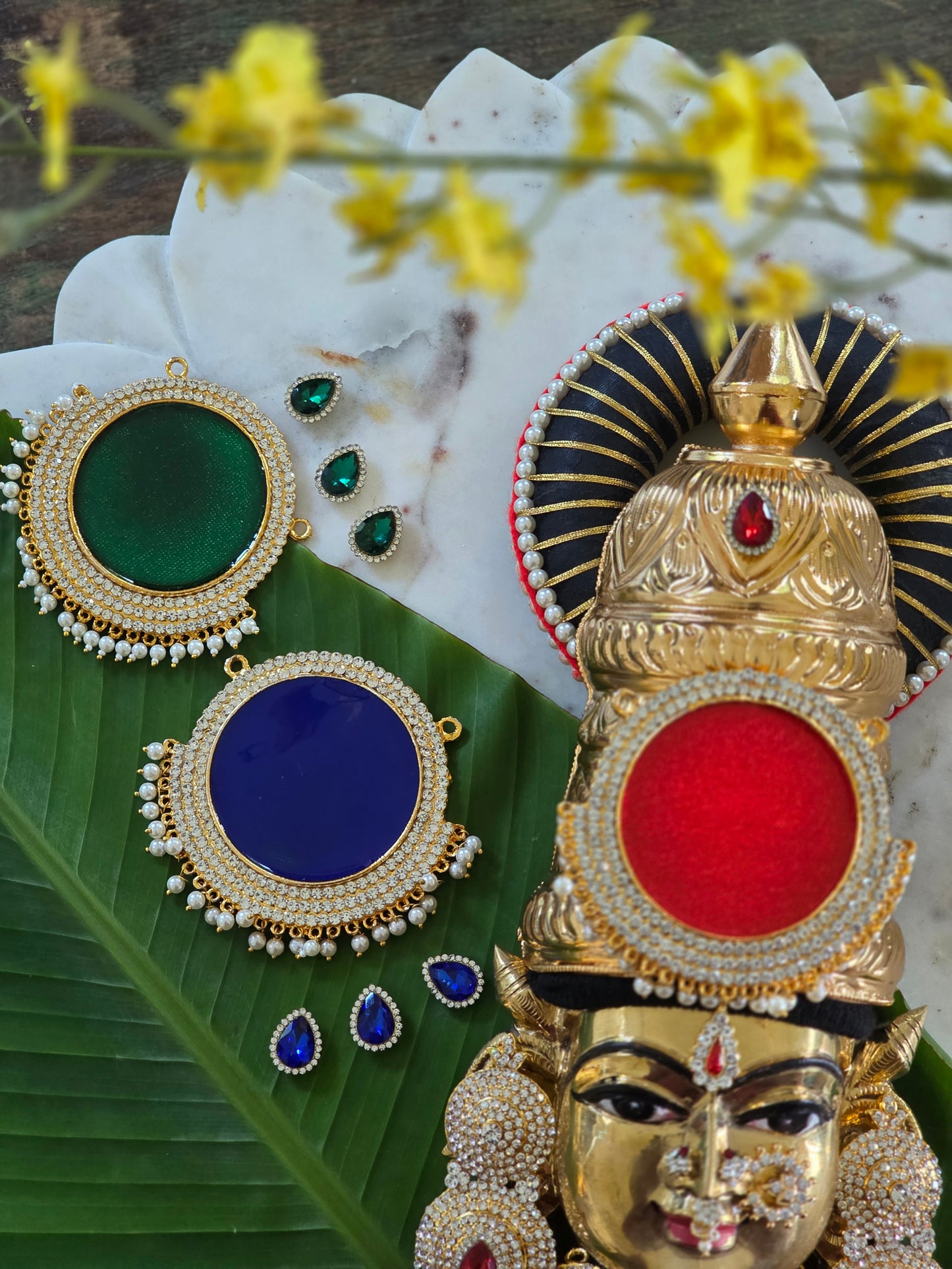 Divya pathaka Kireetam