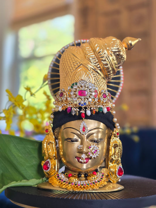 Navaratna Kireetam