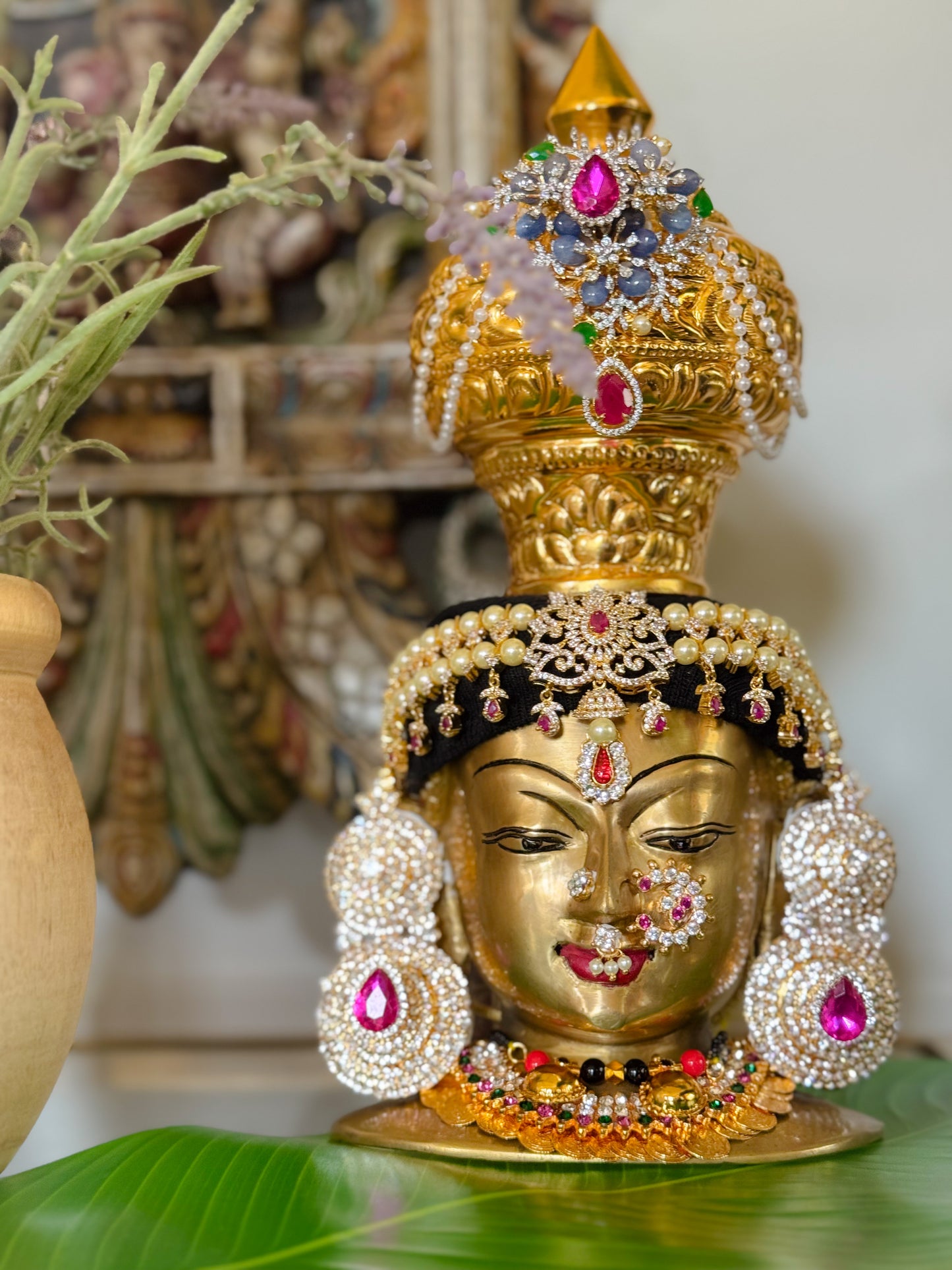 Padmaraga Pushpa Kireetam