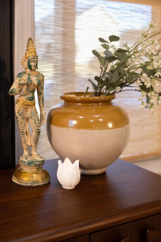 Sweta Padma Deepakam — Lotus Diyas in Carved Marble Purity