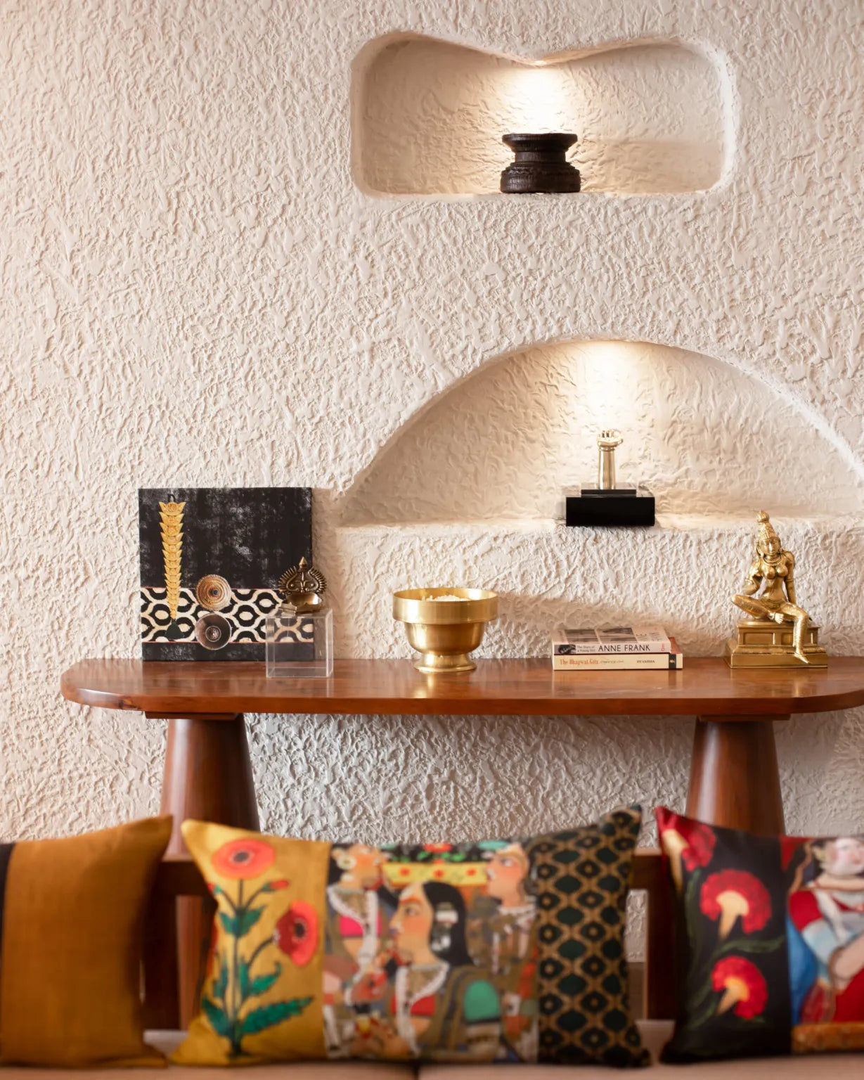 Kitty Karma by Naikas – Whimsical Elegance for Your Space