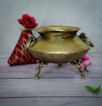 Paaramparya Angana Ghatam