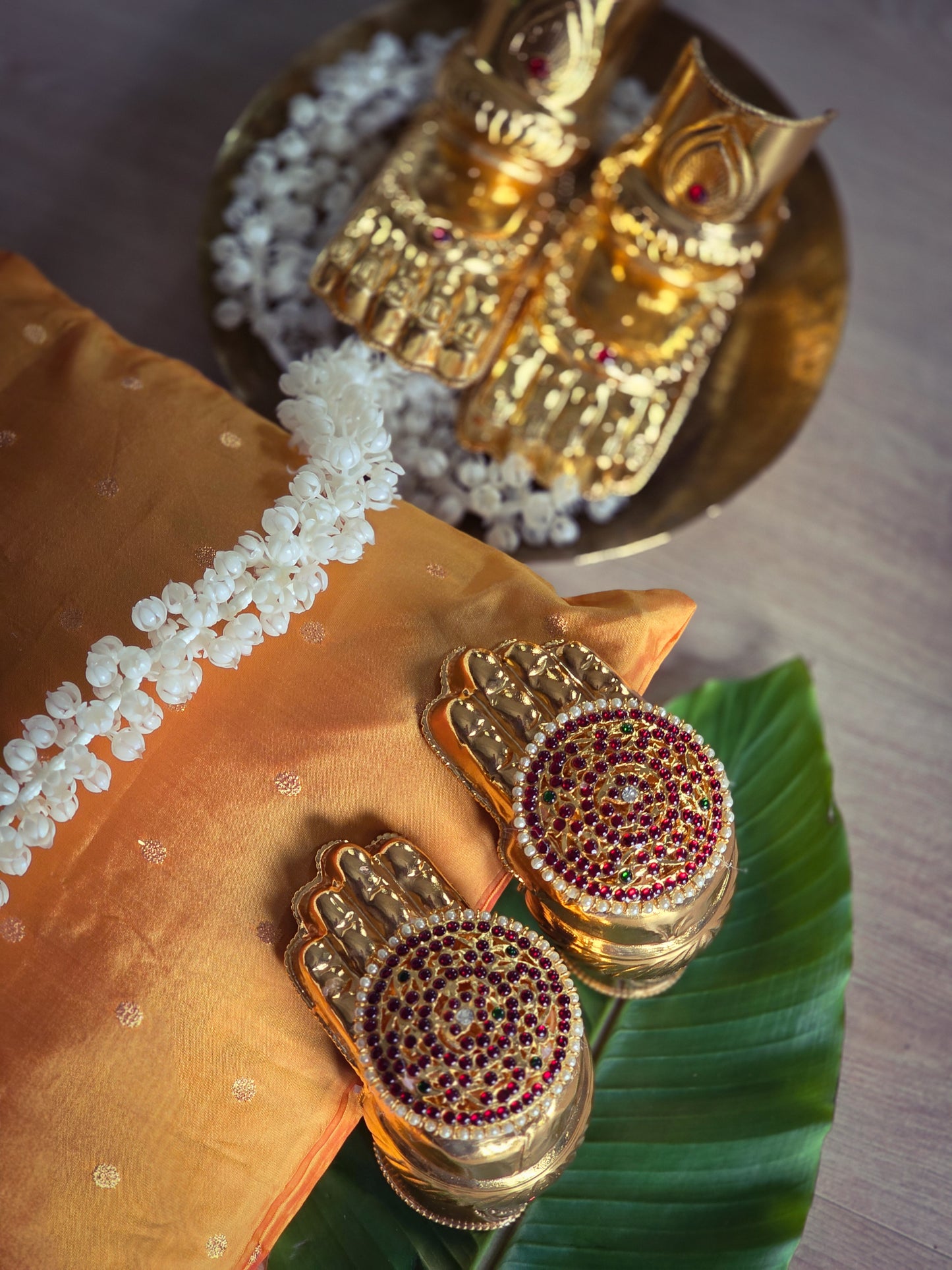Divya Sparsha – Brass Hastham Paadham with Jadau Studdings