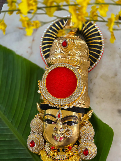 Divya pathaka Kireetam