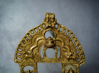 Raja Dwara Hiranyam