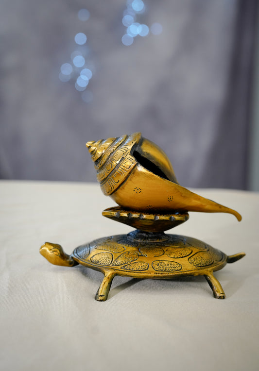 Shankha Dhara Jalaja Kurmam
