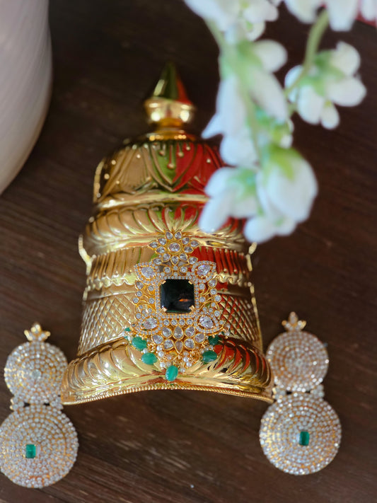 Swarna Marakatham – Gold and Emerald-Inspired Crown for Deity