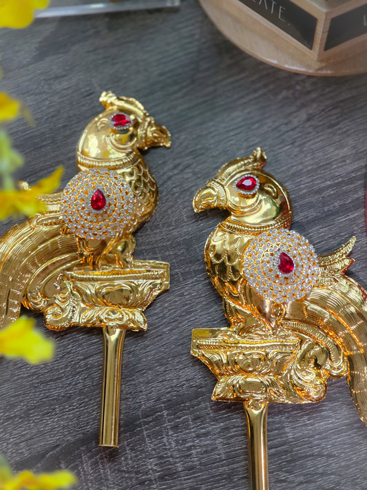 Ratna Bindu Chiluka Hastham - Brass parrot side hands