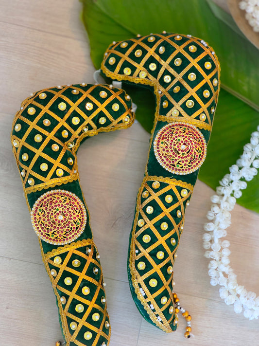 Jadau Bhujalu