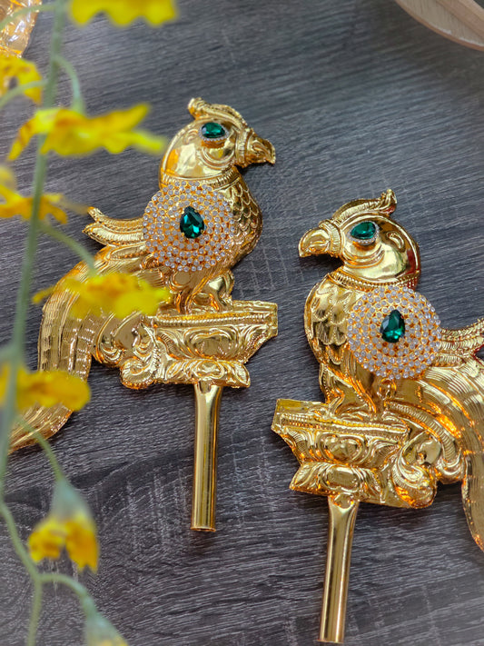 Ratna Bindu Chiluka Hastham - Brass parrot side hands