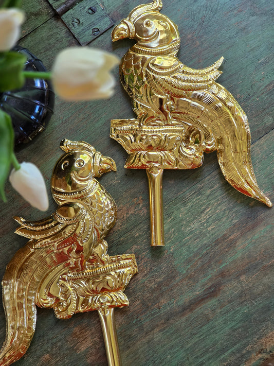 Chiluka Hastham - Brass parrot side hands