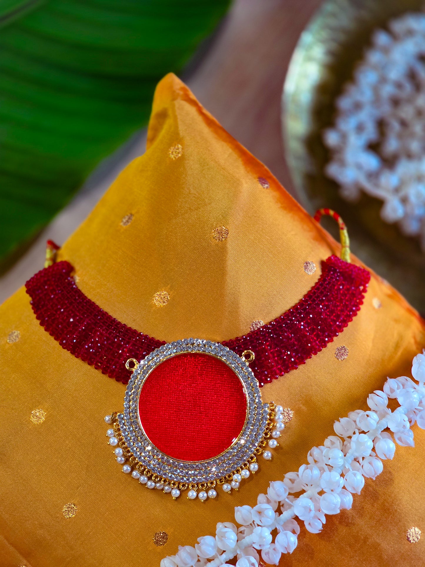 Divya Pathaka Haaram